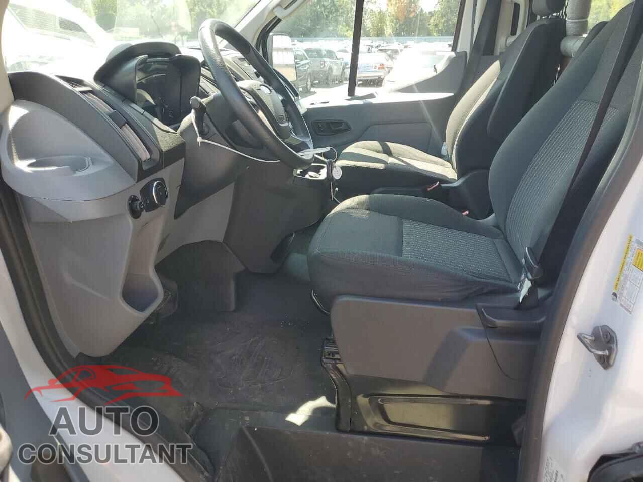 FORD TRANSIT 2018 - 1FTYR1YM3JKB32973