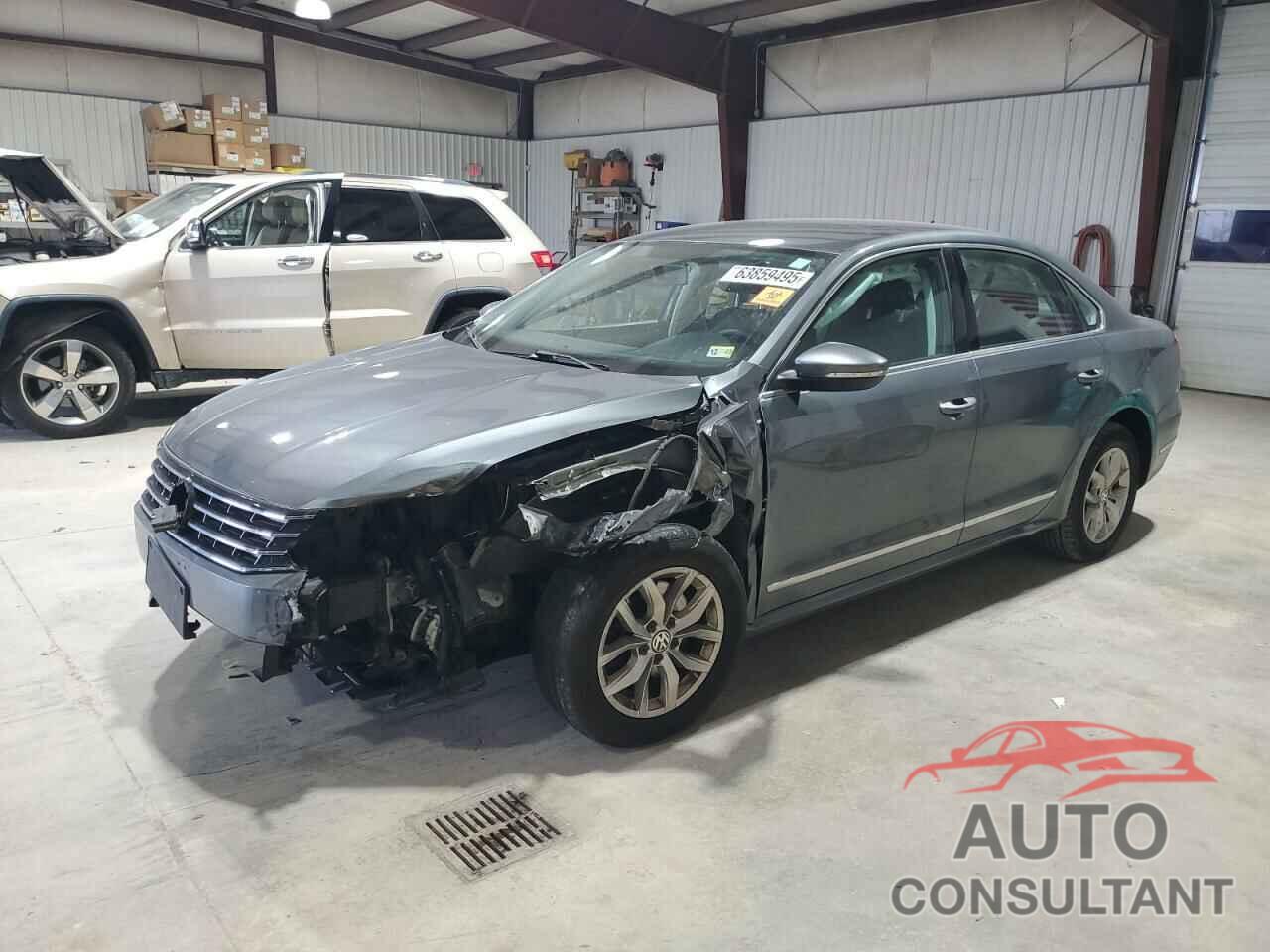 VOLKSWAGEN PASSAT 2017 - 1VWAT7A31HC011089