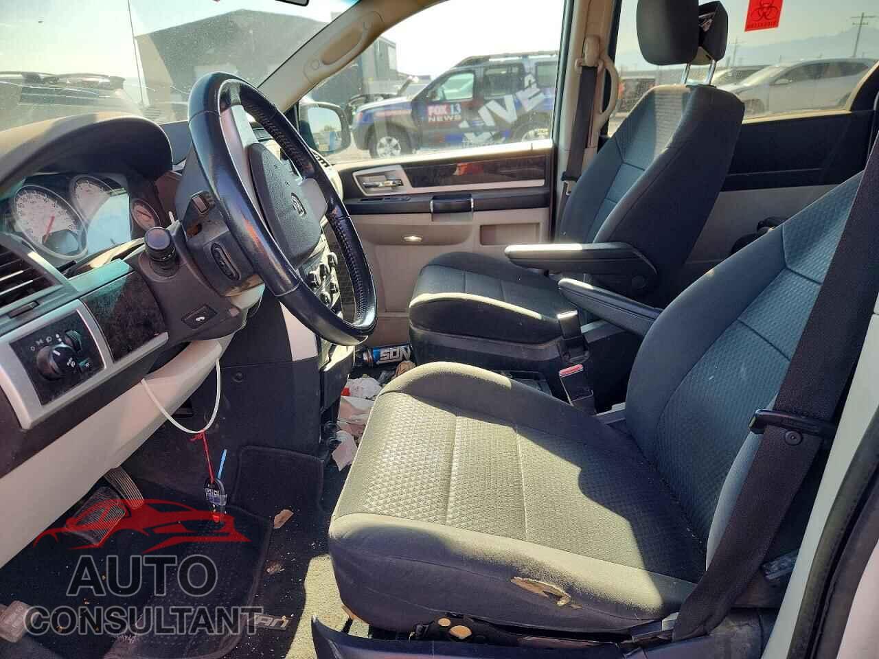 DODGE CARAVAN 2010 - 2D4RN5D16AR458595