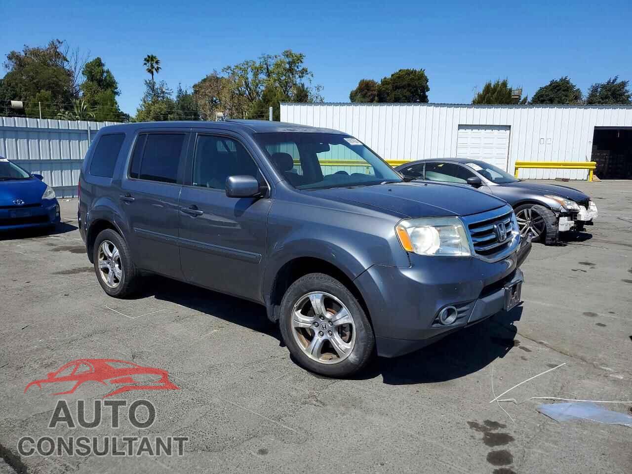 HONDA PILOT 2013 - 5FNYF4H52DB071314