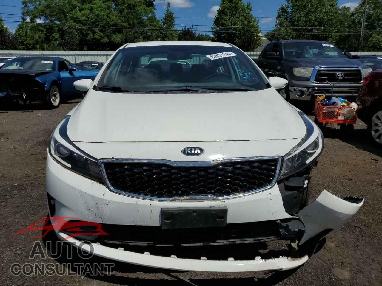 KIA FORTE 2017 - 3KPFK4A73HE104072