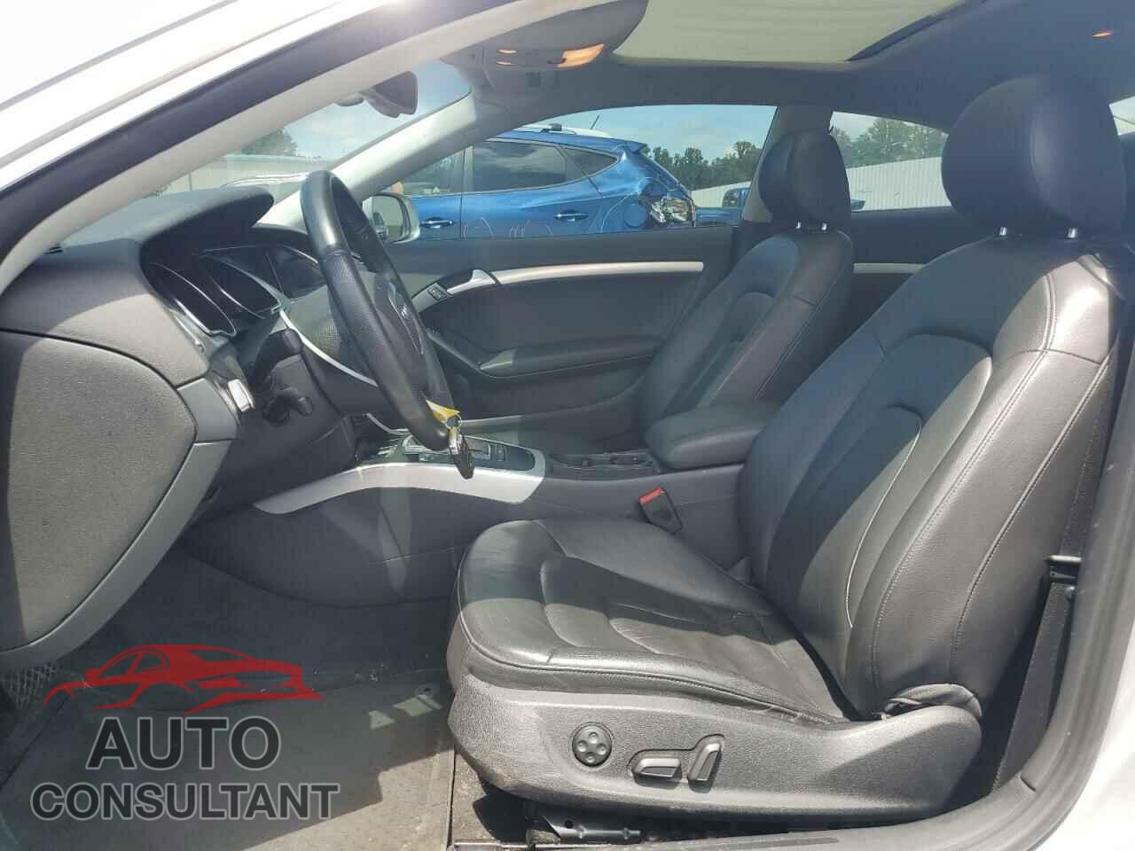 AUDI A5 2012 - WAULFAFR1CA018784