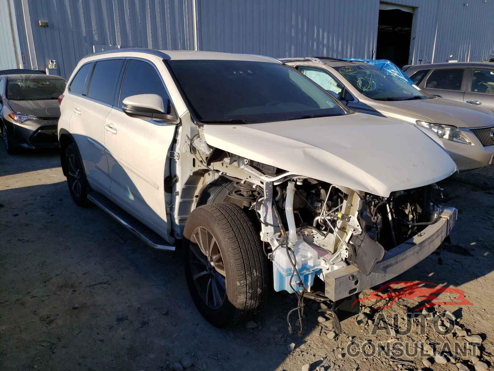 TOYOTA HIGHLANDER 2018 - 5TDJZRFH8JS546796