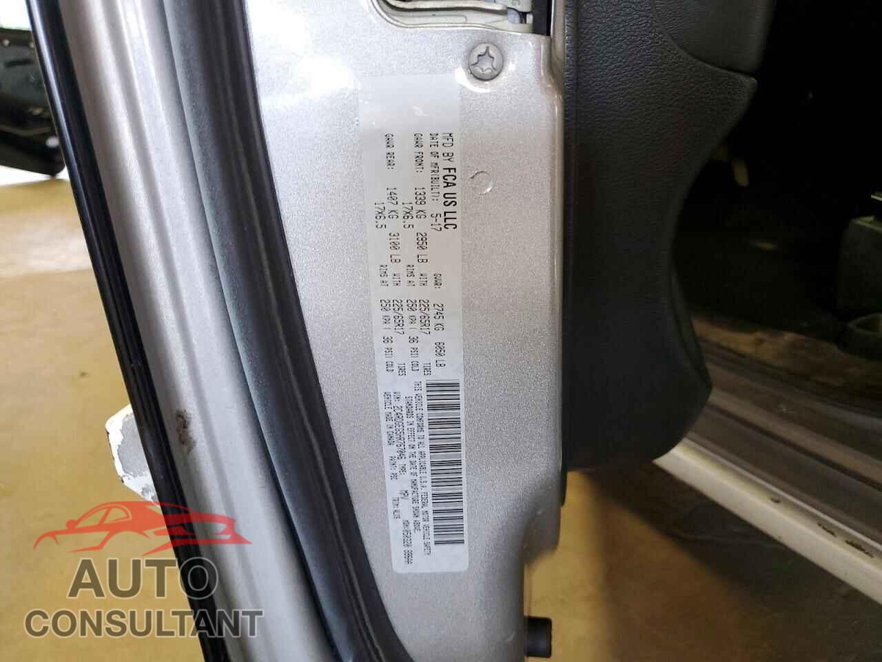 DODGE CARAVAN 2017 - 2C4RDGEG5HR767046