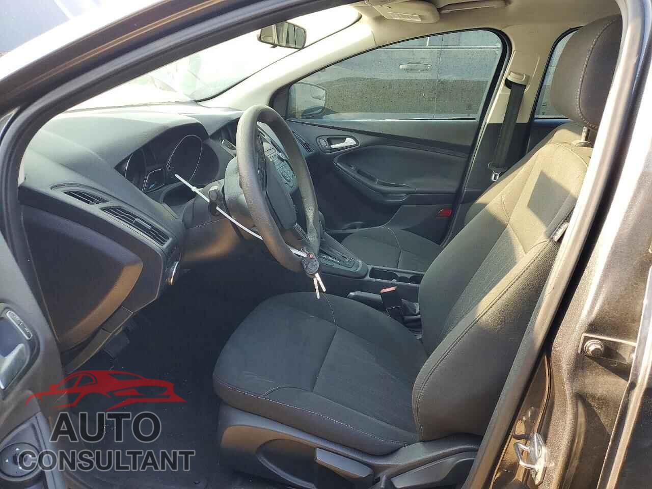 FORD FOCUS 2018 - 1FADP3FE3JL321764