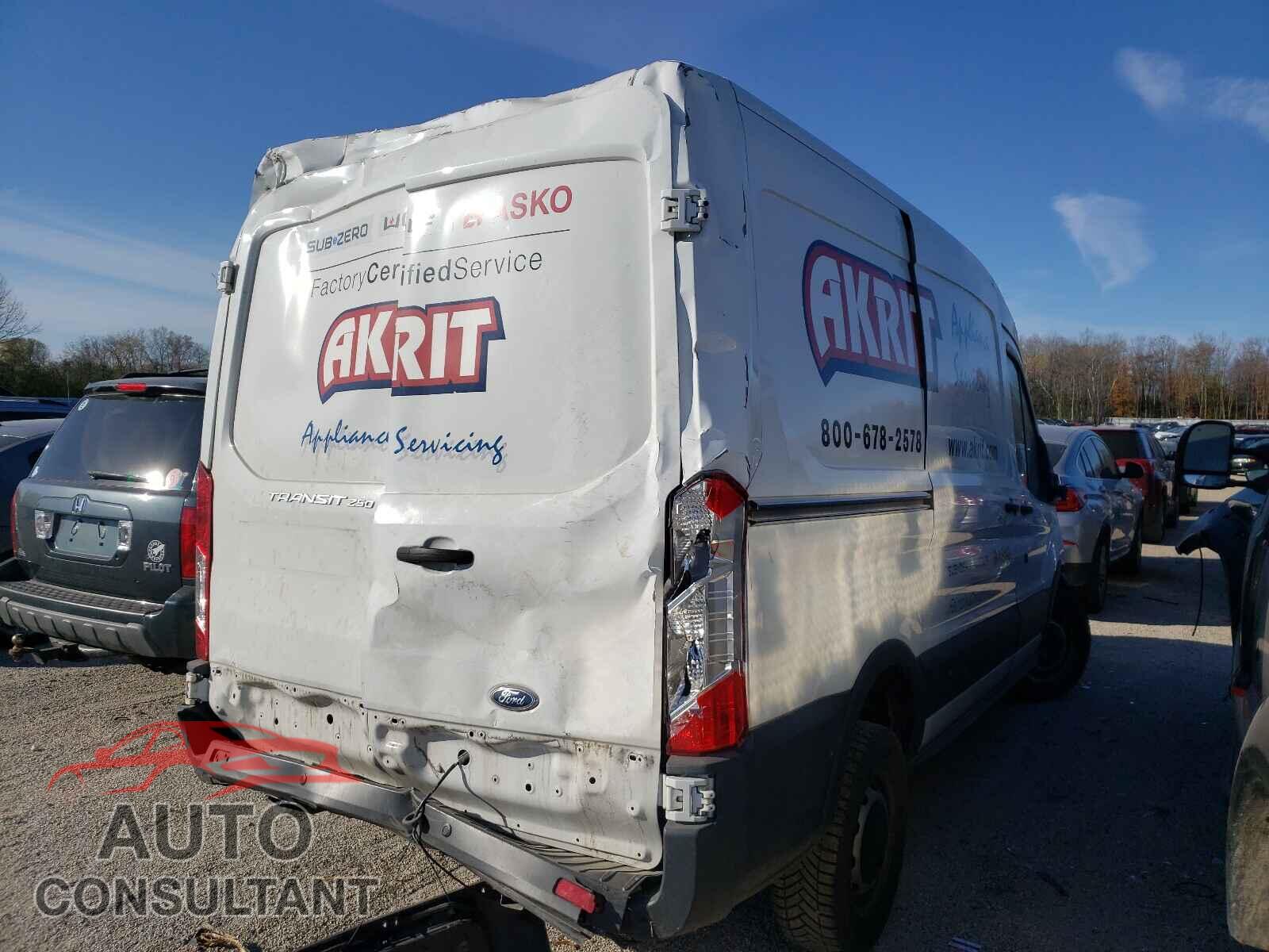 FORD TRANSIT CO 2017 - 1FTYR1CM8HKA55261