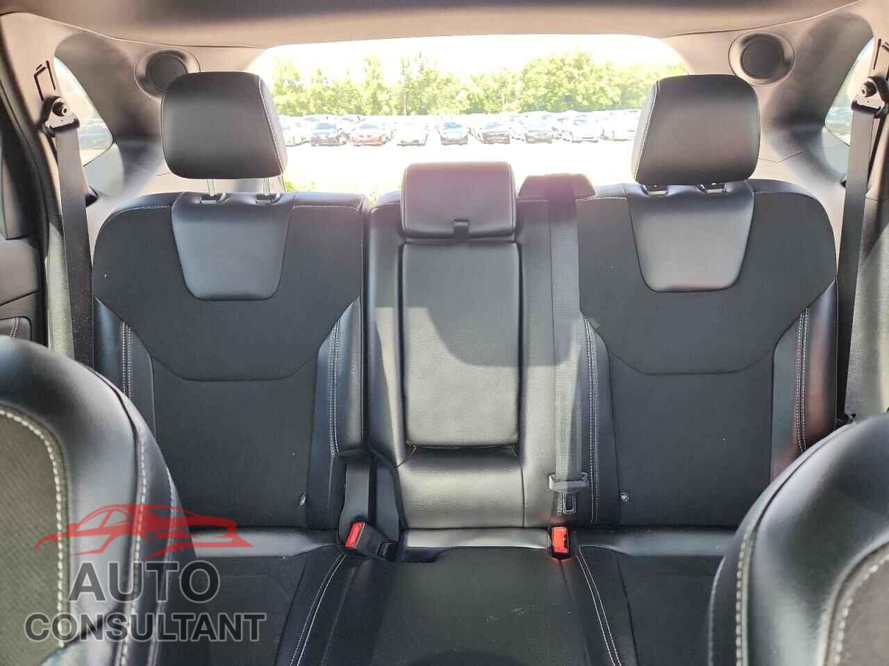 FORD EDGE 2019 - 2FMPK4AP2KBB24408