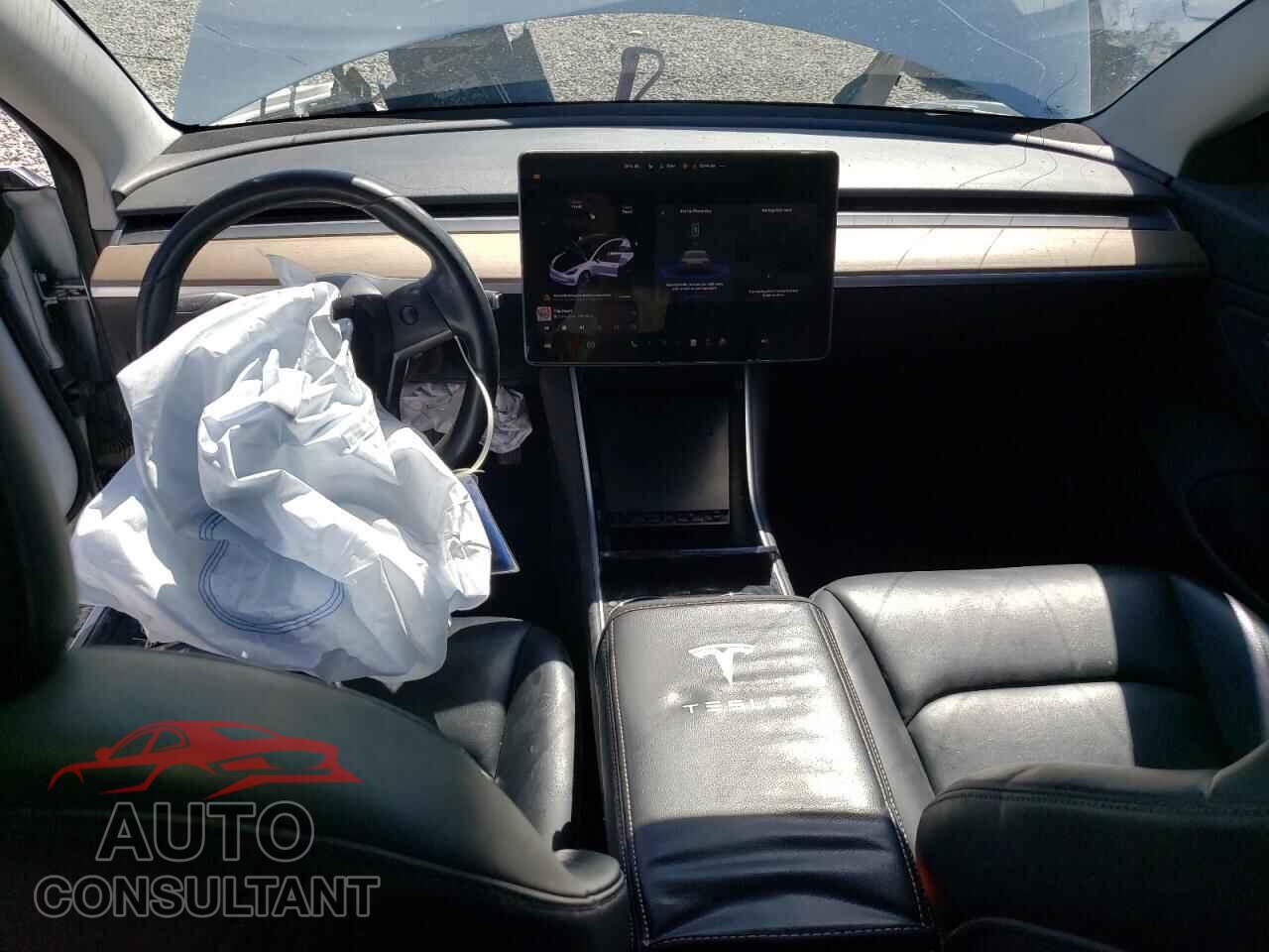 TESLA MODEL 3 2018 - 5YJ3E1EB0JF185796