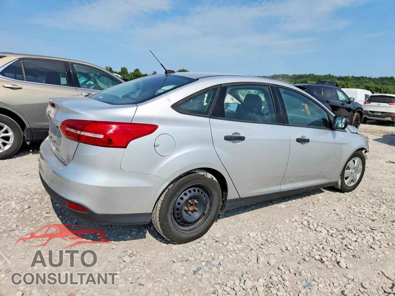 FORD FOCUS 2015 - 1FADP3E29FL299932