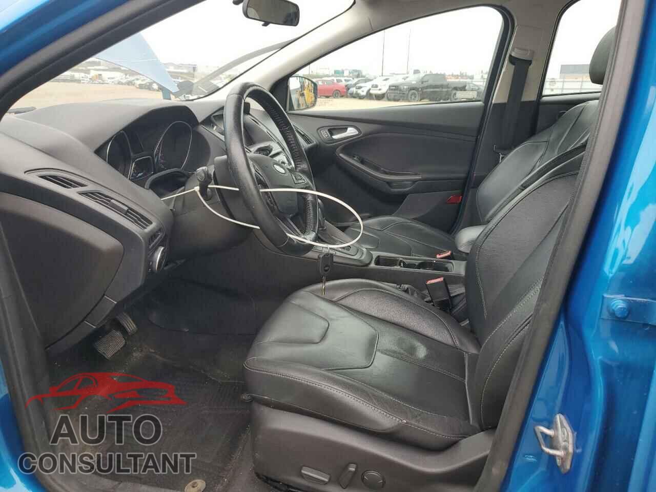 FORD FOCUS 2015 - 1FADP3K28FL309483