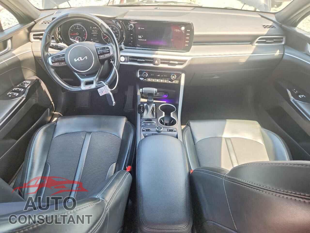 KIA K5 2022 - 5XXG64J20NG097811