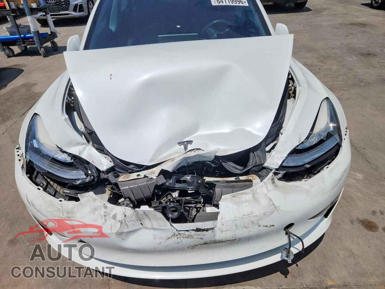 TESLA MODEL 3 2018 - 5YJ3E1EA5JF040096