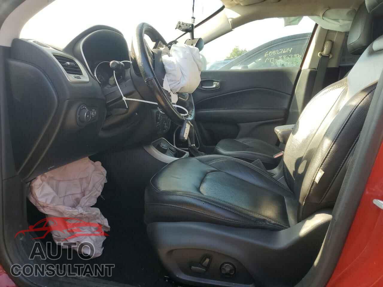 JEEP COMPASS 2019 - 3C4NJDCB9KT670403