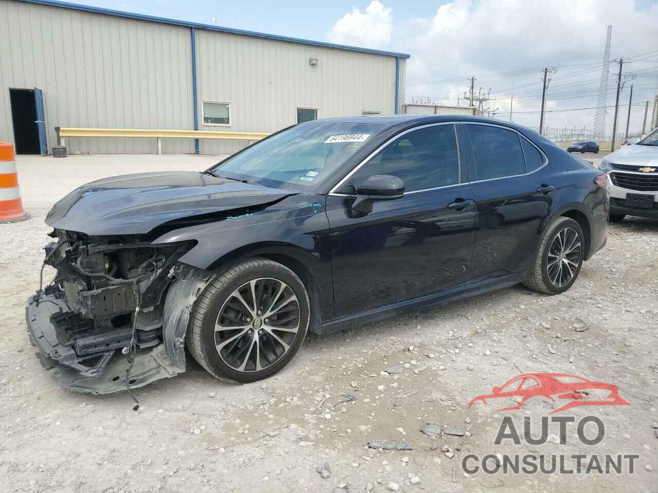 TOYOTA CAMRY 2018 - 4T1B11HK5JU670747