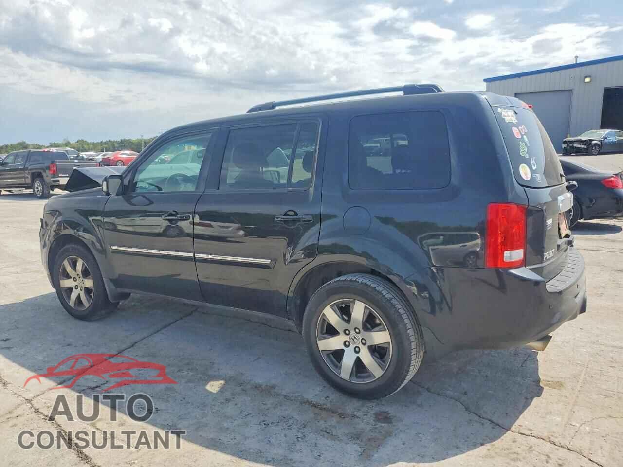 HONDA PILOT 2015 - 5FNYF4H98FB064342