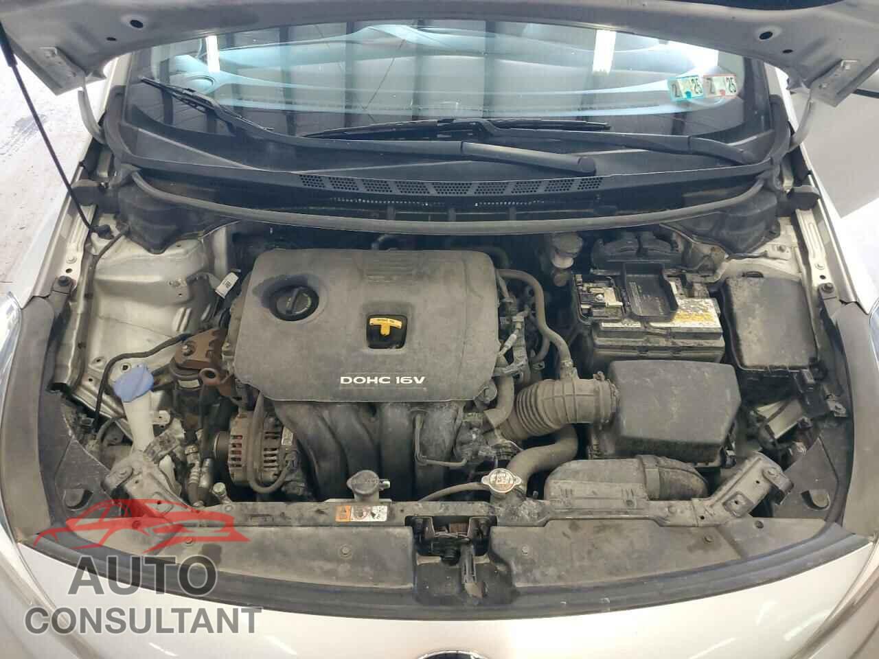 KIA FORTE 2018 - 3KPFK4A76JE278420