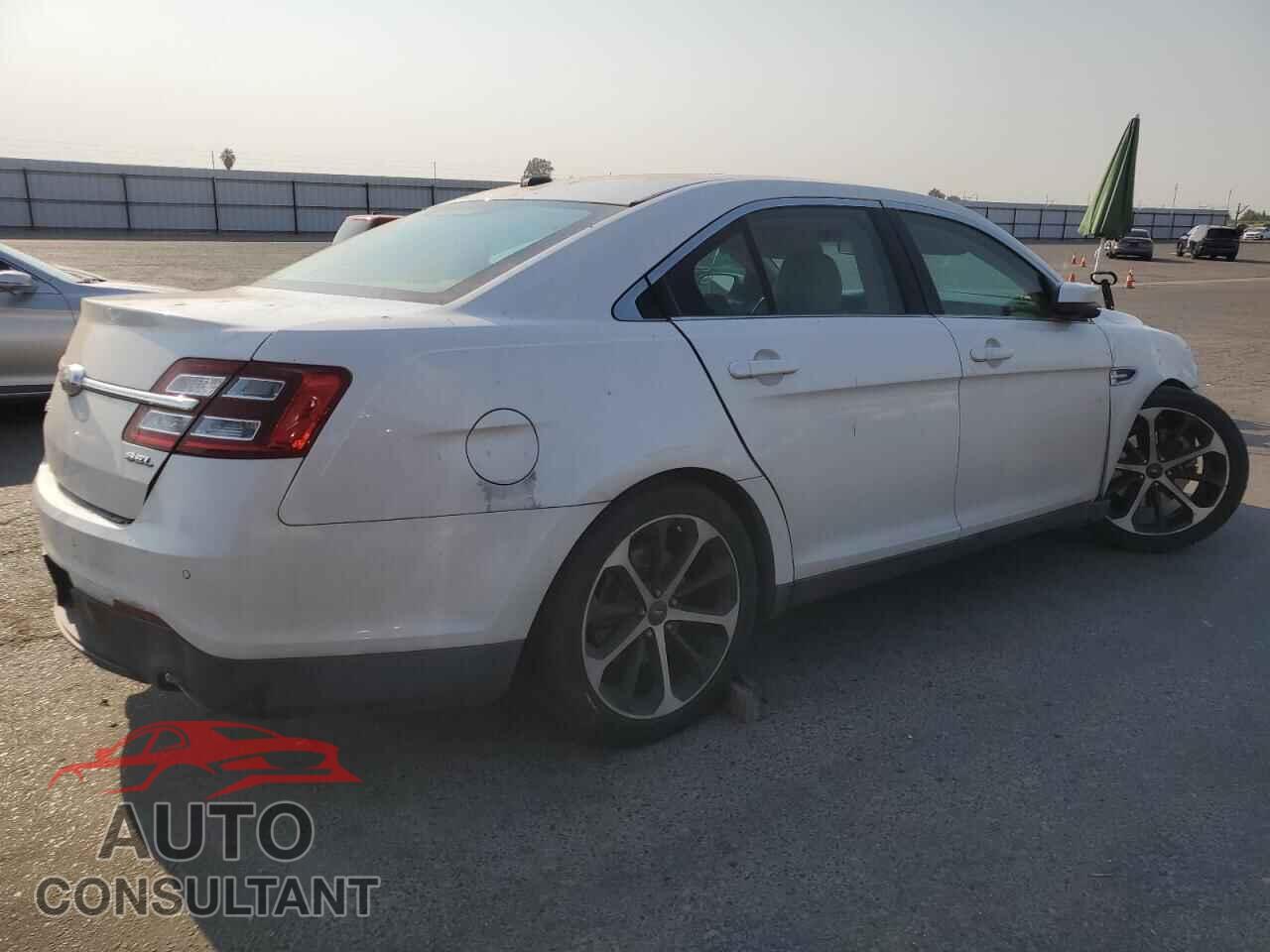 FORD TAURUS 2015 - 1FAHP2E87FG180074