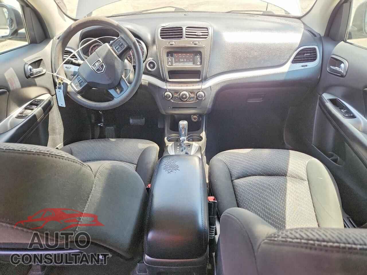 DODGE JOURNEY 2015 - 3C4PDCBB0FT741876