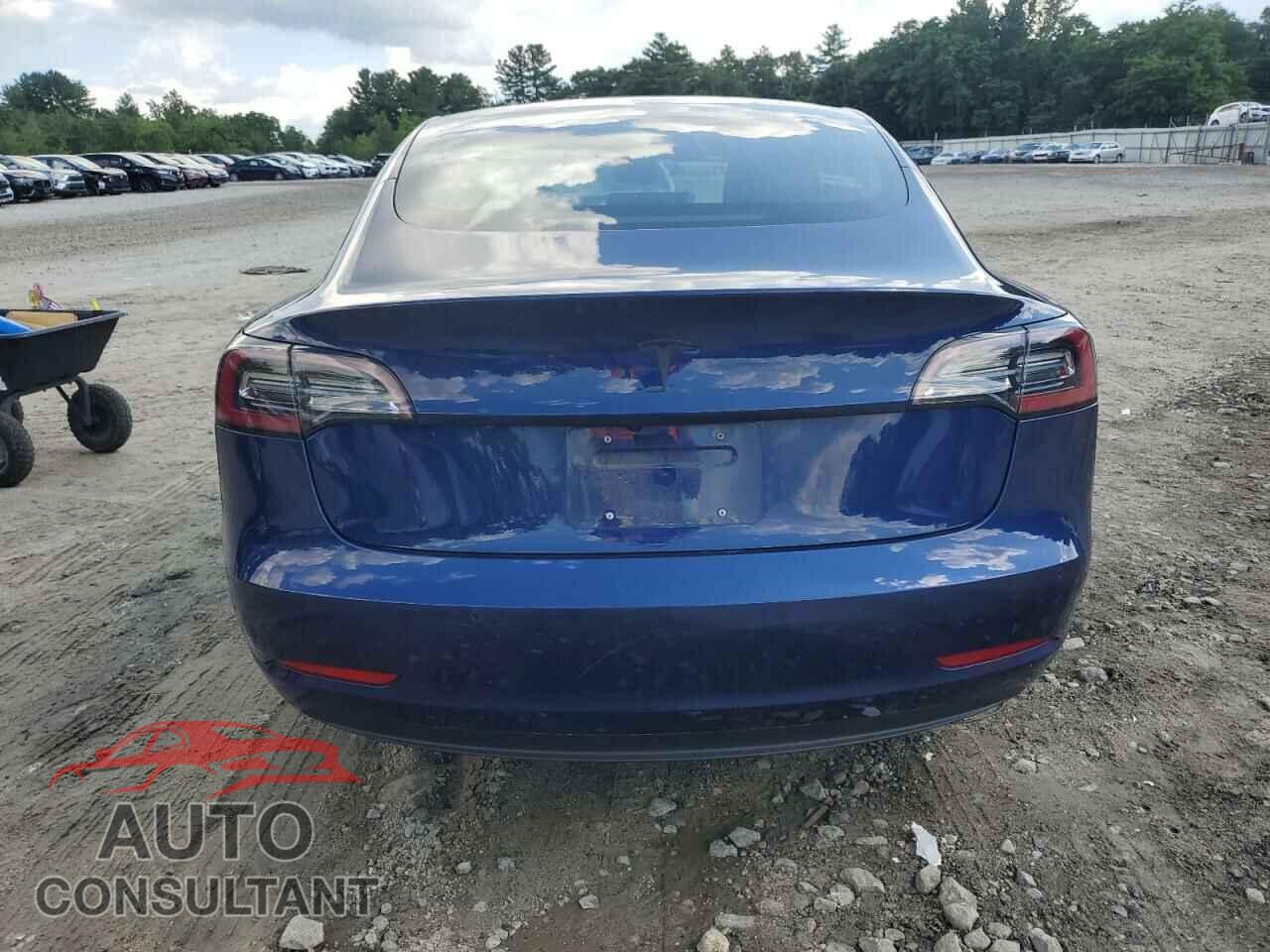 TESLA MODEL 3 2018 - 5YJ3E1EB2JF105026