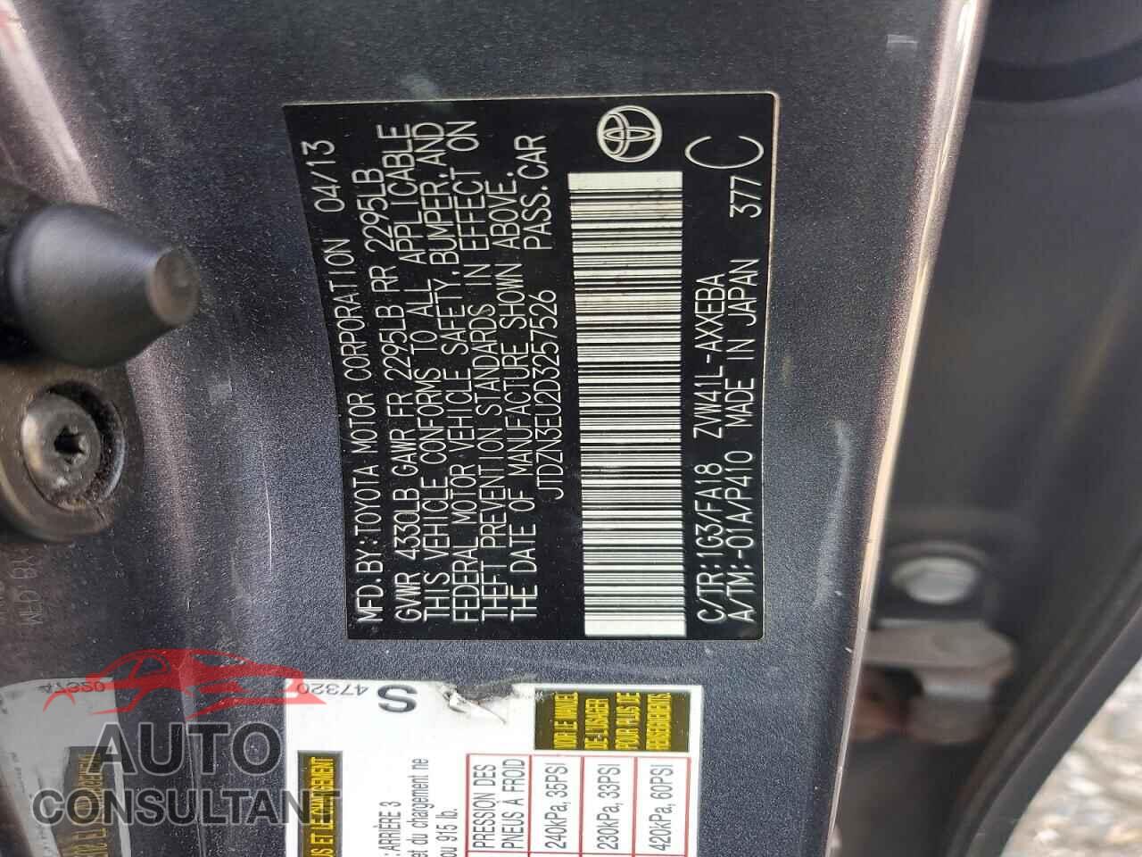 TOYOTA PRIUS 2013 - JTDZN3EU2D3257526