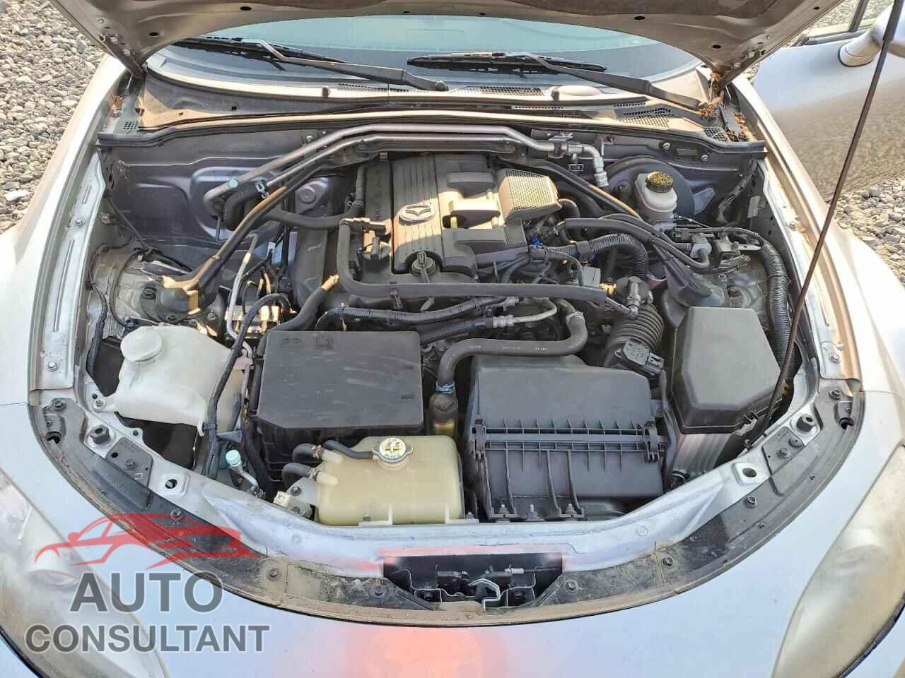 MAZDA MX5 2011 - JM1NC2LF9B0215243