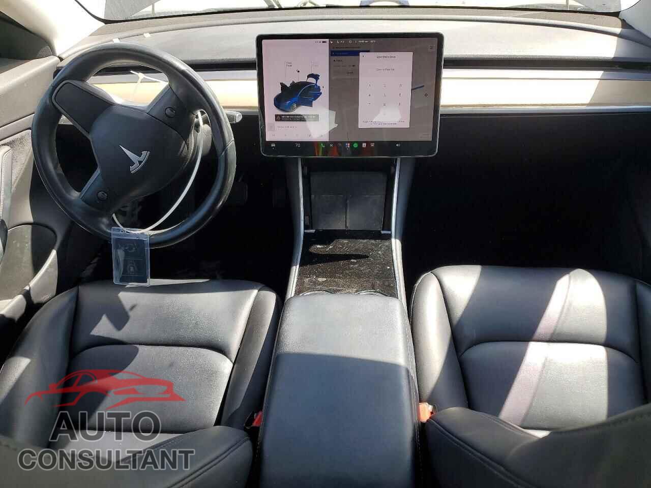 TESLA MODEL 3 2018 - 5YJ3E1EA9JF040392