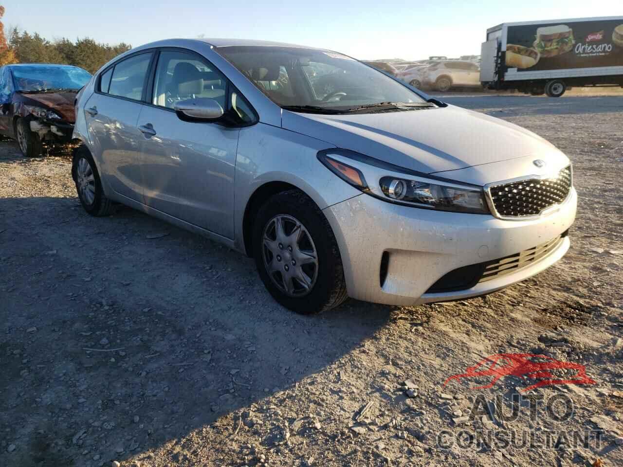 KIA FORTE 2018 - 3KPFK4A76JE170038
