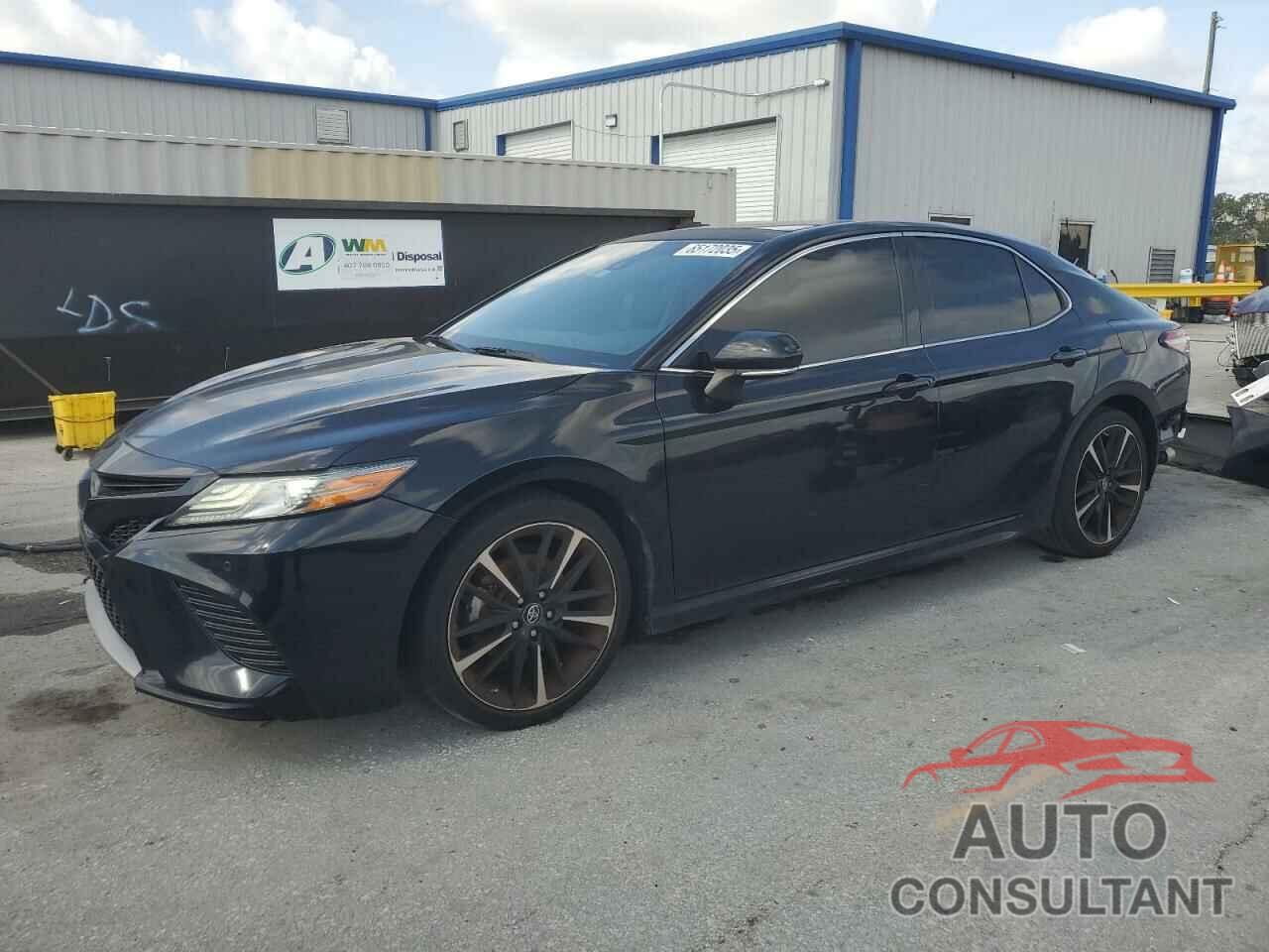 TOYOTA CAMRY 2018 - 4T1B61HK8JU147479