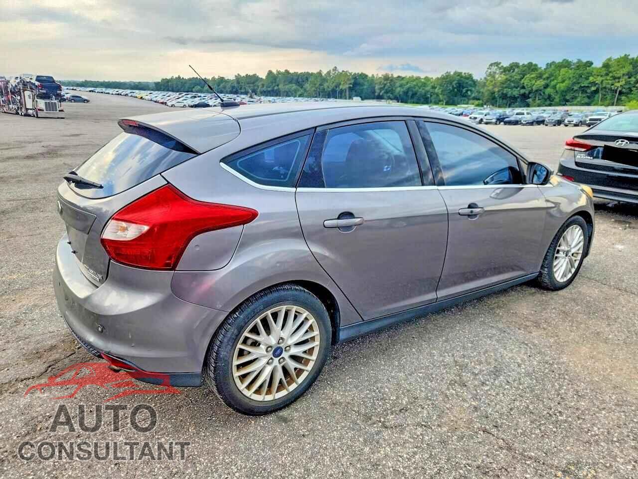 FORD FOCUS 2014 - 1FADP3N27EL407673
