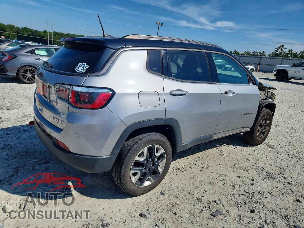 JEEP COMPASS 2018 - 3C4NJDDB4JT199032
