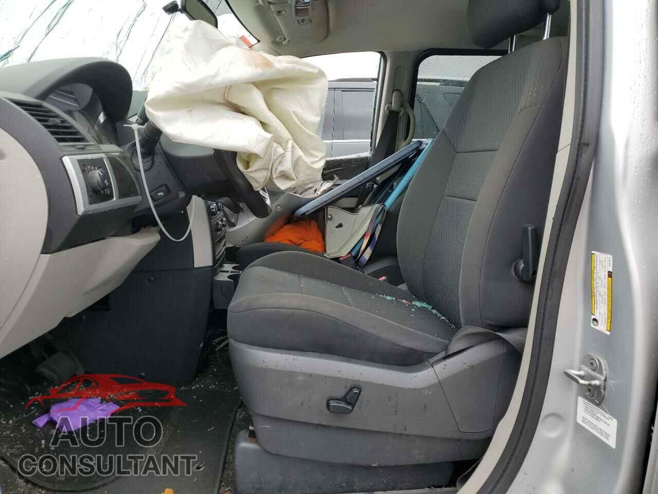 DODGE CARAVAN 2010 - 2D4RN5D12AR318074