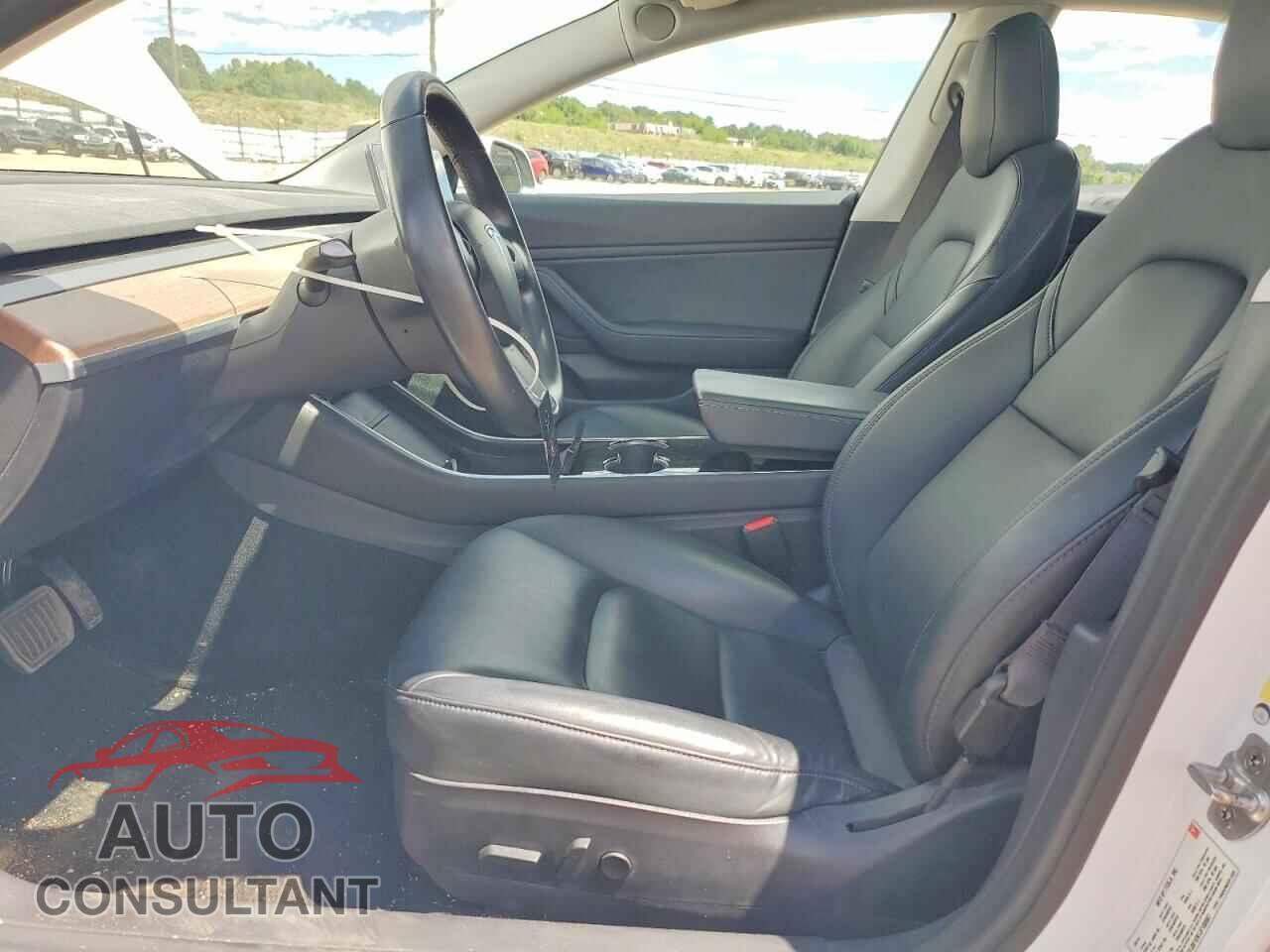 TESLA MODEL 3 2018 - 5YJ3E1EB7JF108567