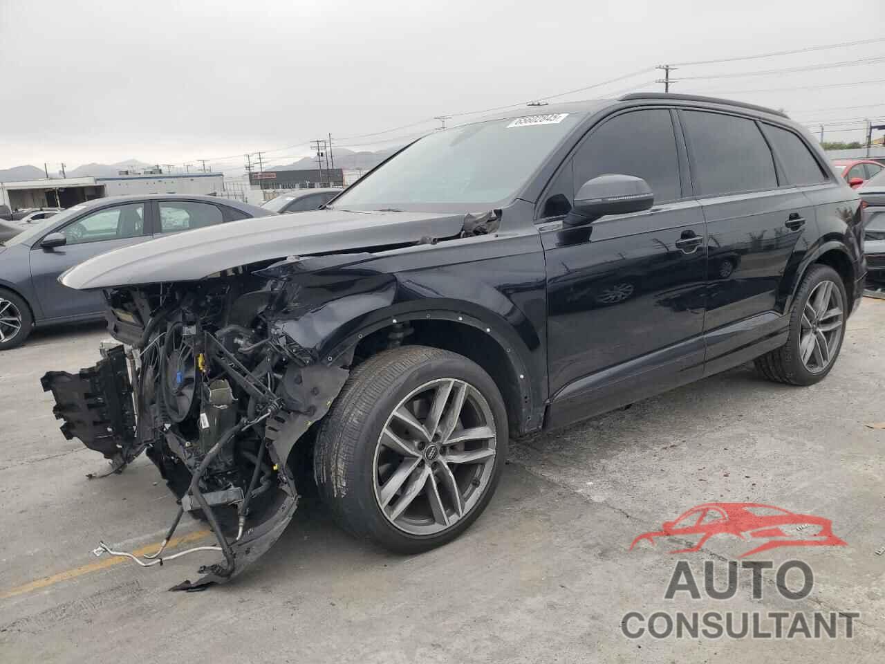 AUDI Q7 2018 - WA1VAAF79JD021575