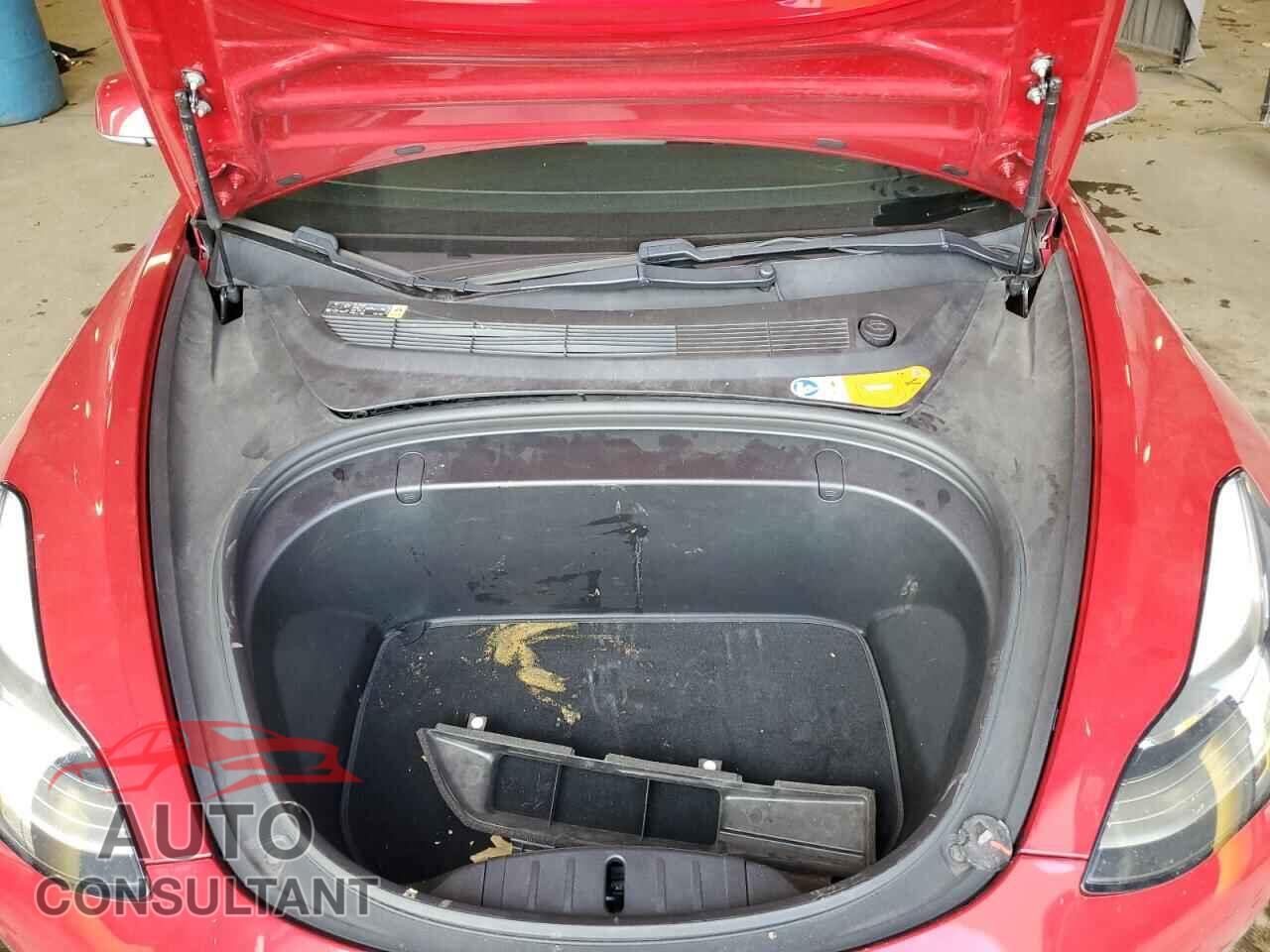 TESLA MODEL 3 2018 - 5YJ3E1EA0JF031130