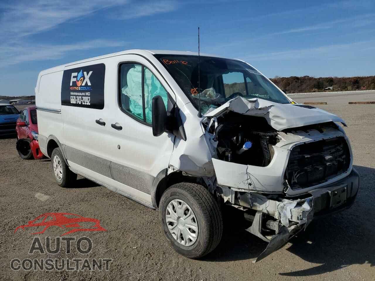 FORD TRANSIT 2019 - 1FTYR1YM2KKB01182