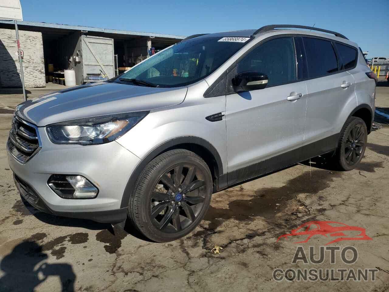 FORD ESCAPE 2017 - 1FMCU9J90HUE52789