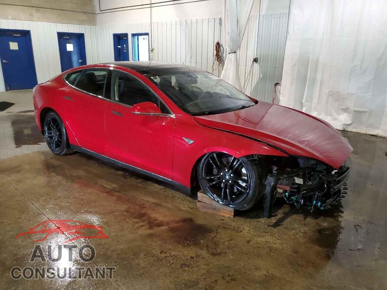 TESLA MODEL S 2015 - 5YJSA1E27FF119910