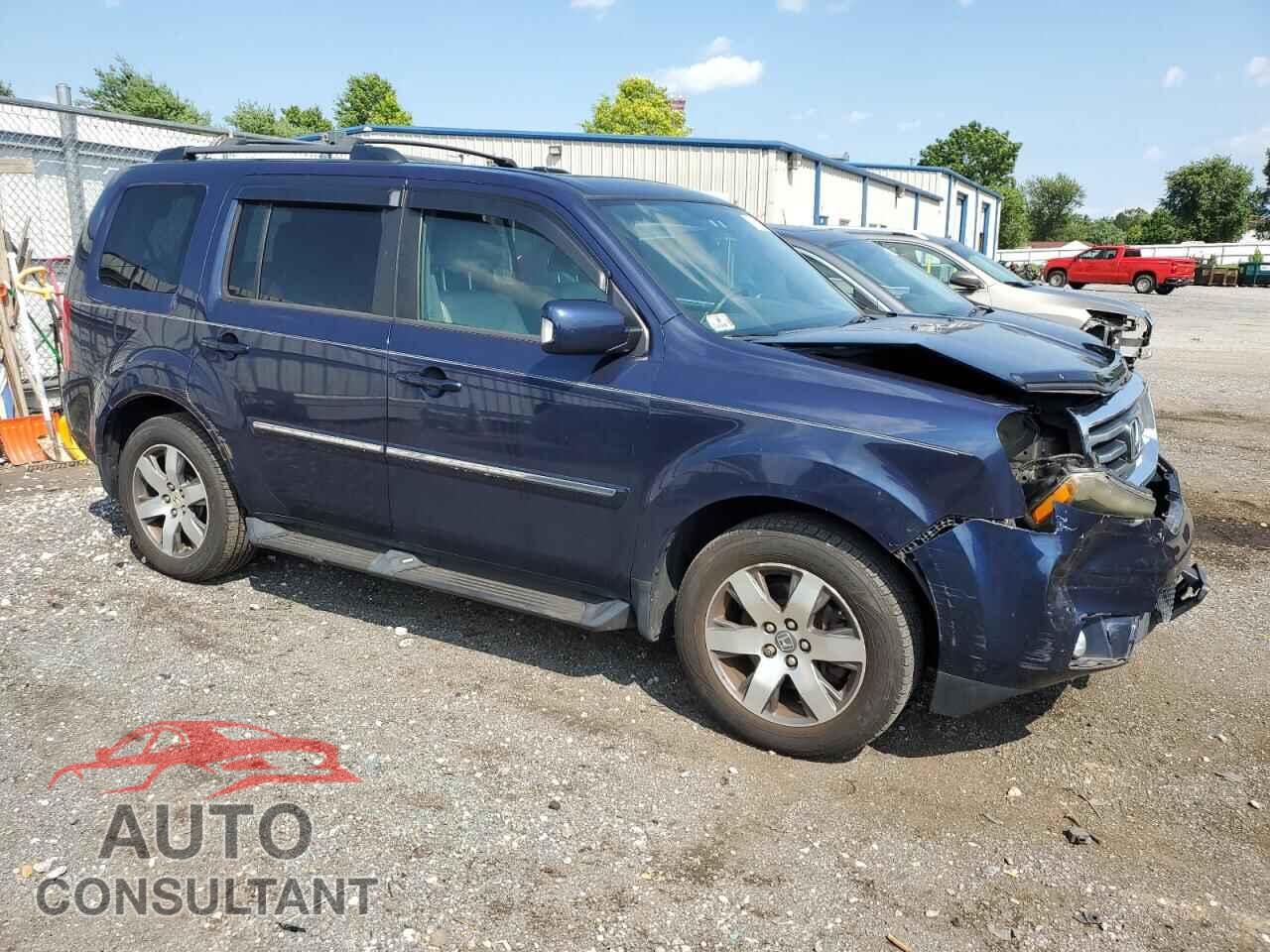 HONDA PILOT 2013 - 5FNYF4H90DB044809