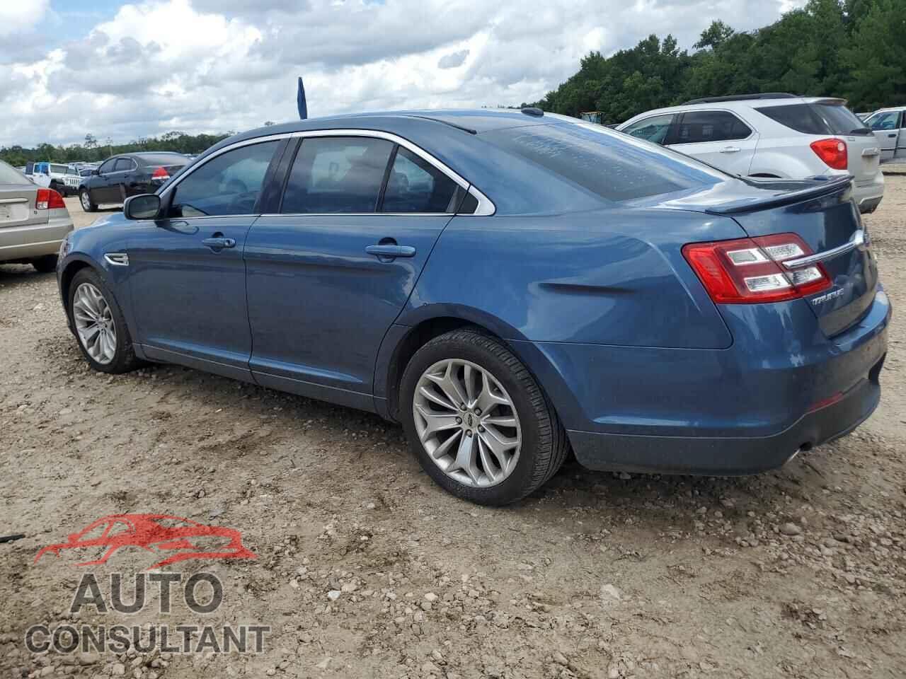FORD TAURUS 2018 - 1FAHP2F88JG110607
