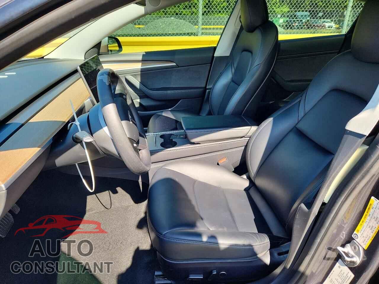 TESLA MODEL 3 2021 - 5YJ3E1EB6MF014832