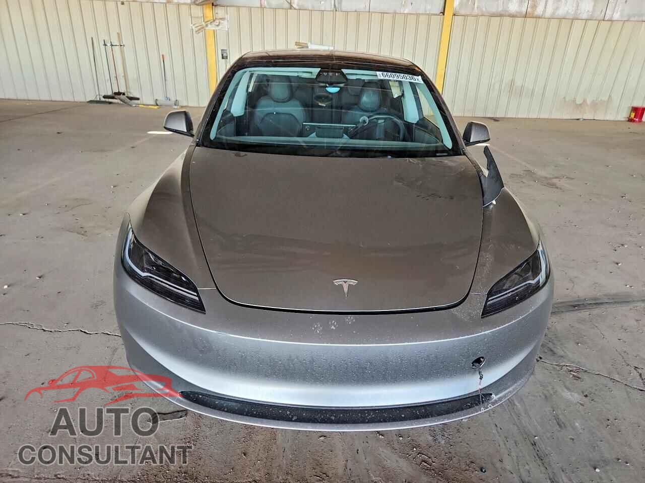 TESLA MODEL 3 2025 - 5YJ3E1EA0SF006651