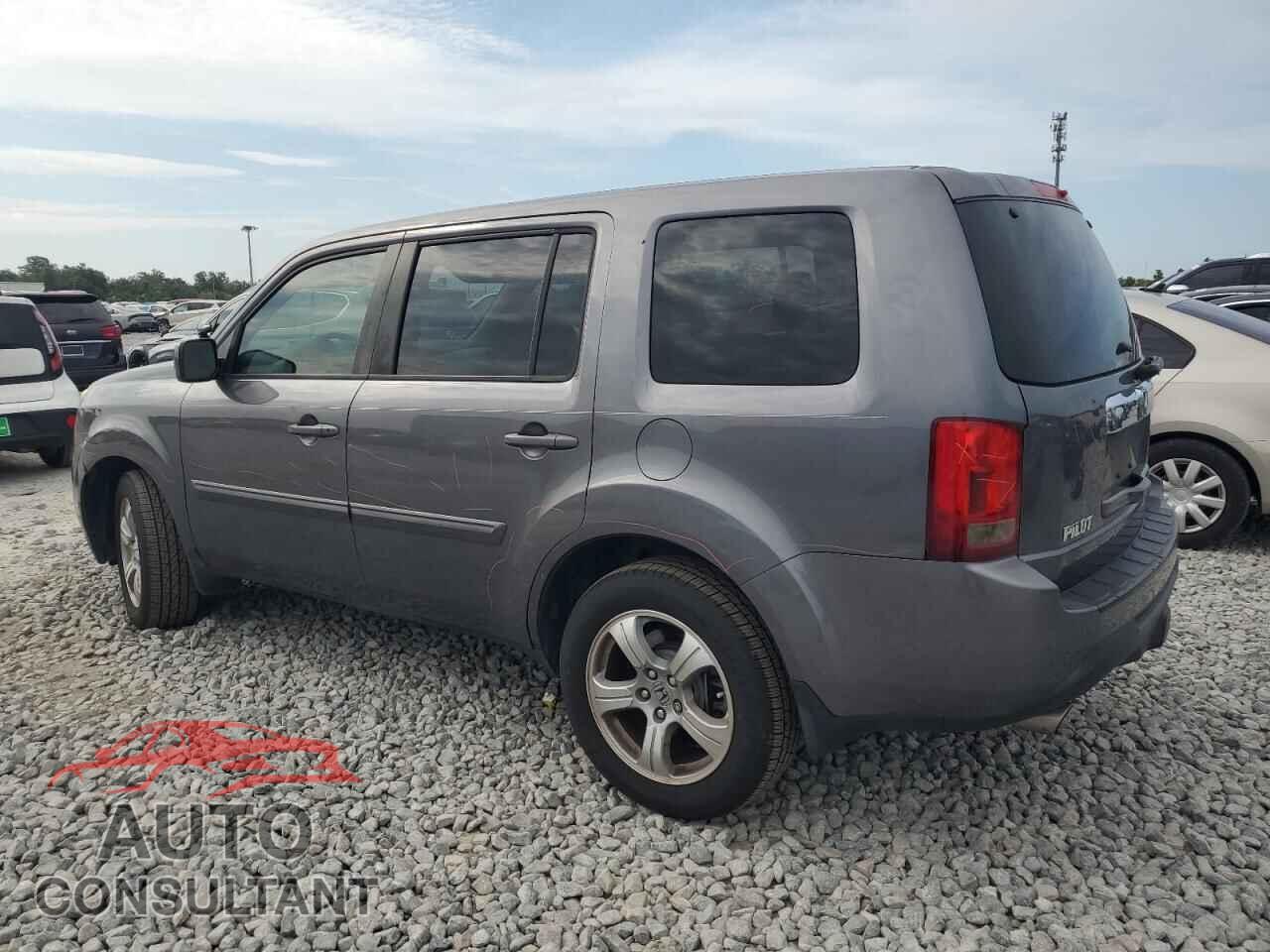 HONDA PILOT 2015 - 5FNYF3H45FB031247