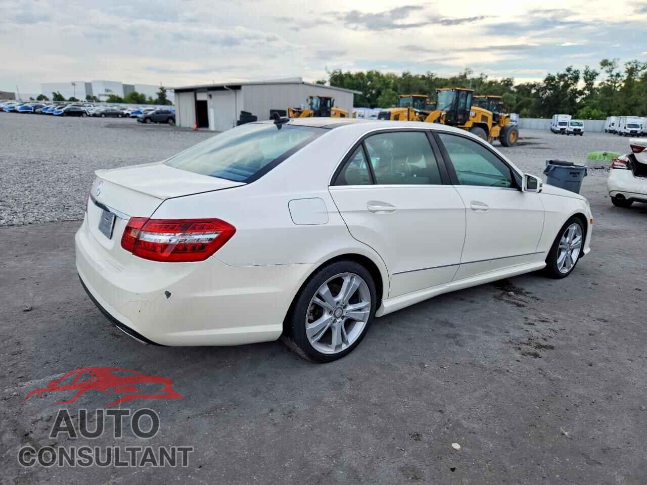 MERCEDES-BENZ E-CLASS 2013 - WDDHF5KB5DA759827