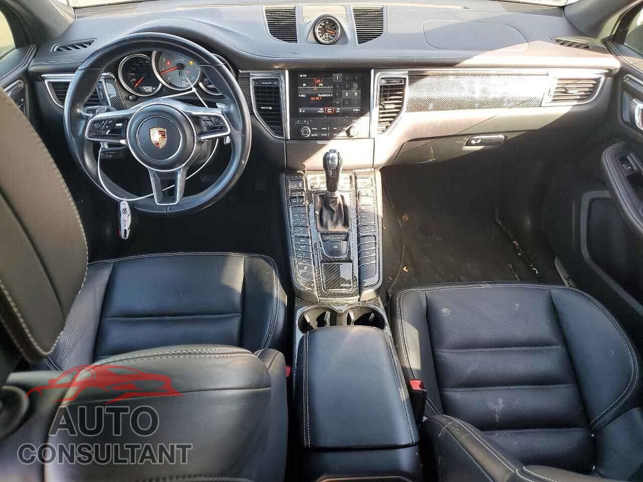 PORSCHE MACAN 2018 - WP1AG2A57JLB61241
