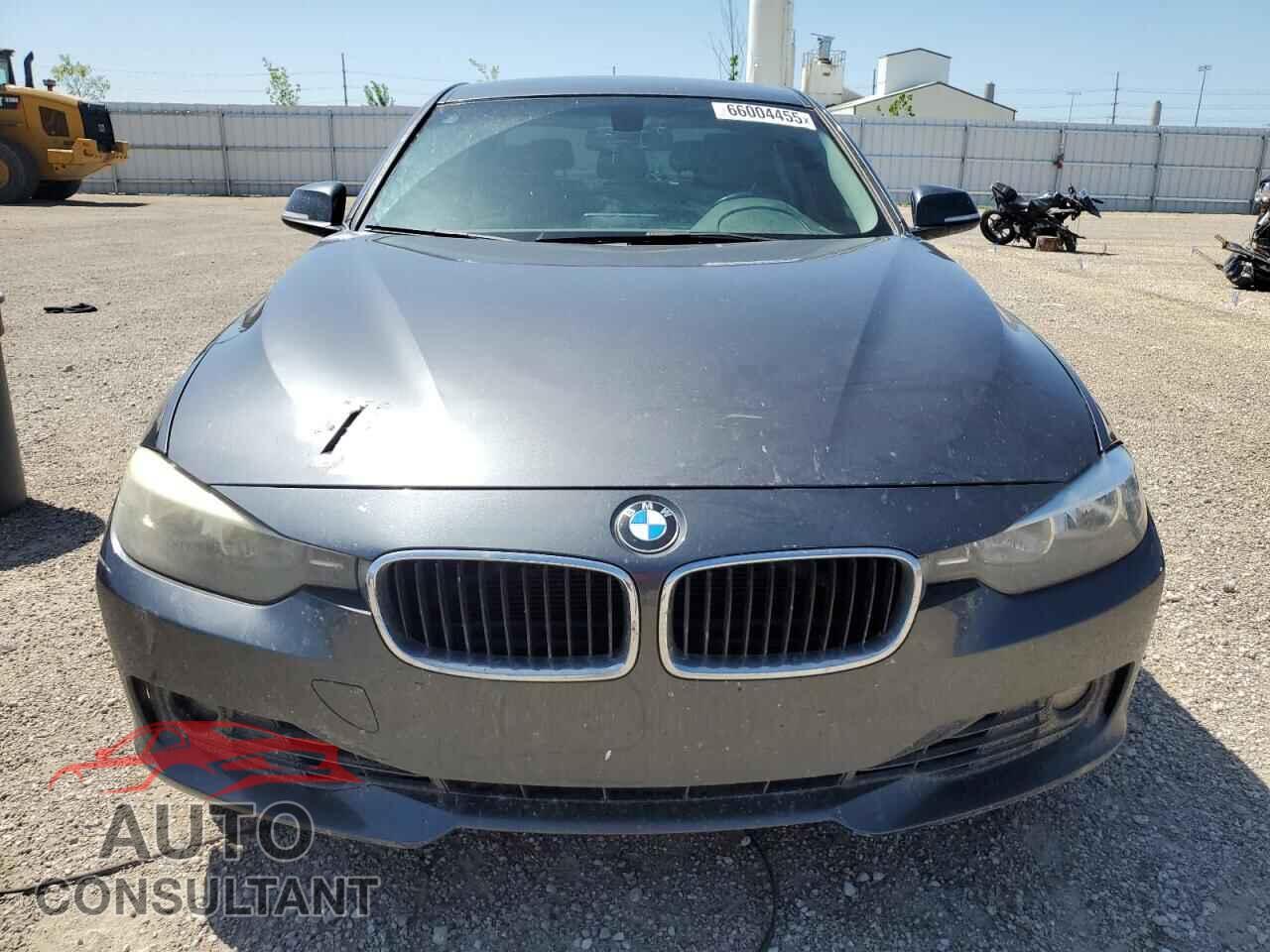 BMW 3 SERIES 2013 - WBA3C1C55DF438045