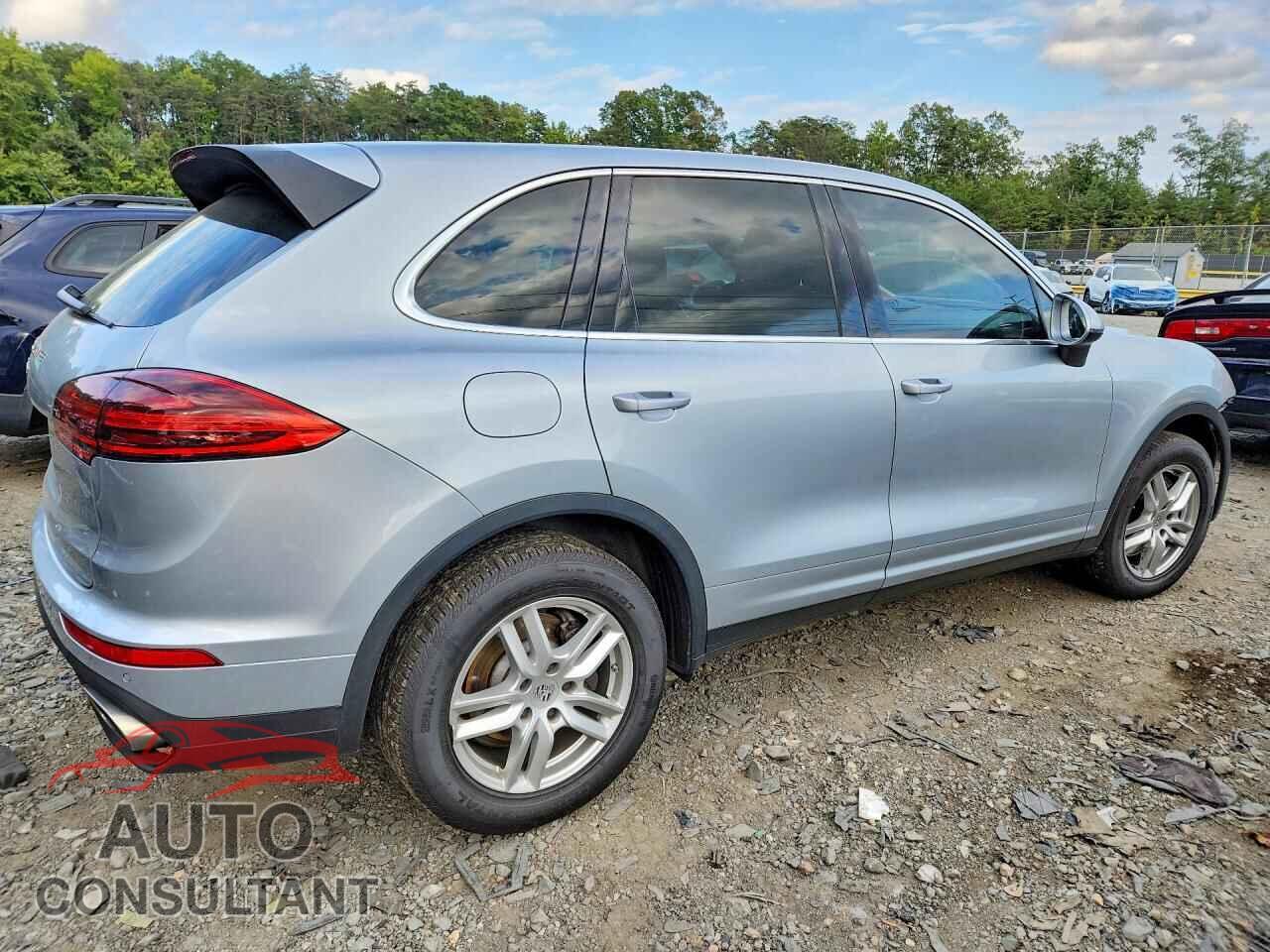 PORSCHE CAYENNE 2016 - WP1AA2A25GLA11595