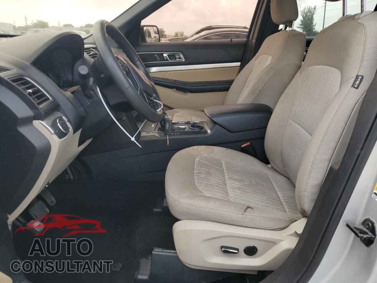 FORD EXPLORER 2018 - 1FM5K7B88JGC77110