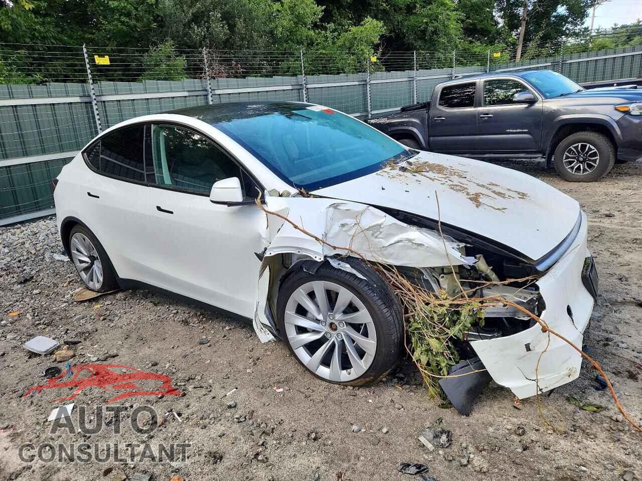 TESLA MODEL Y 2026 - 7SAYGDEE6TA411063