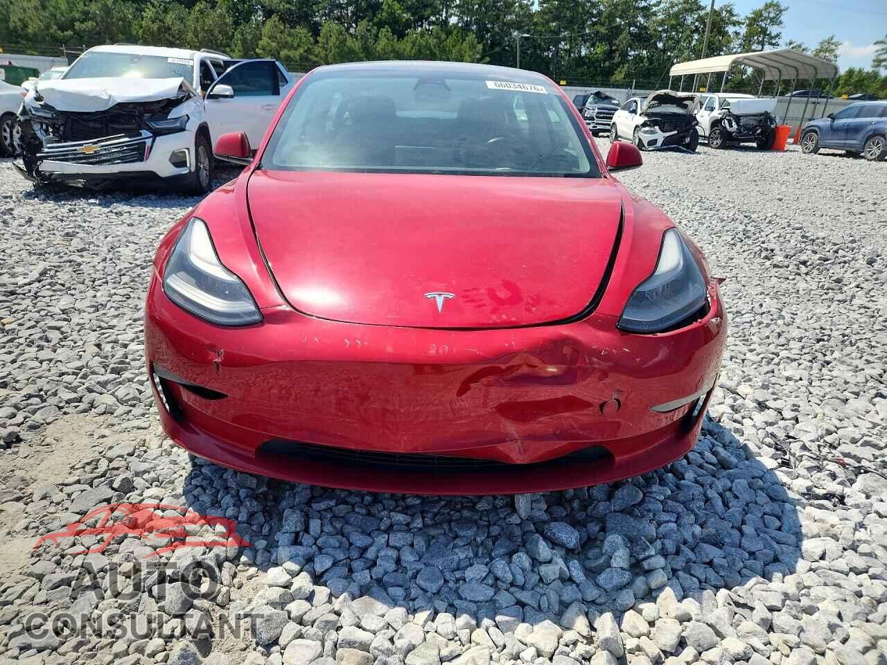 TESLA MODEL 3 2022 - 5YJ3E1EBXNF256329