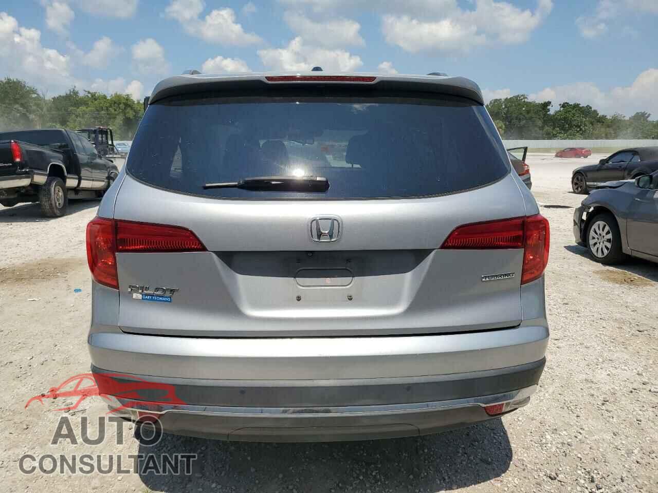 HONDA PILOT 2017 - 5FNYF5H90HB034101